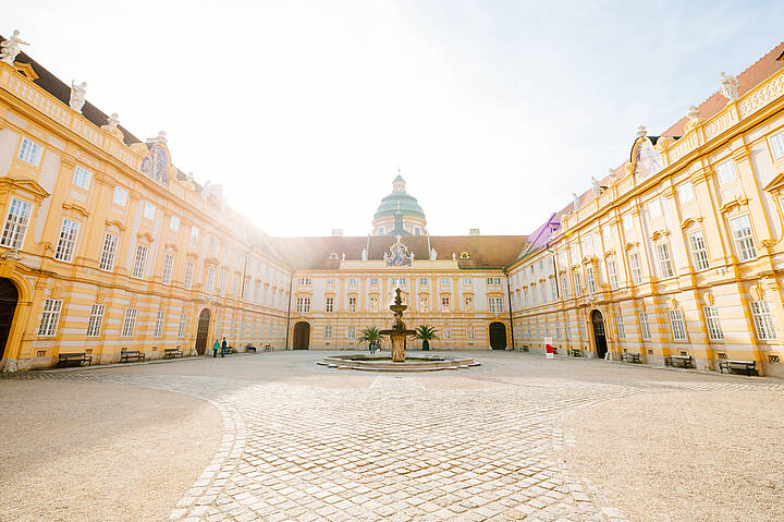 Vienna Sightseeing Tours